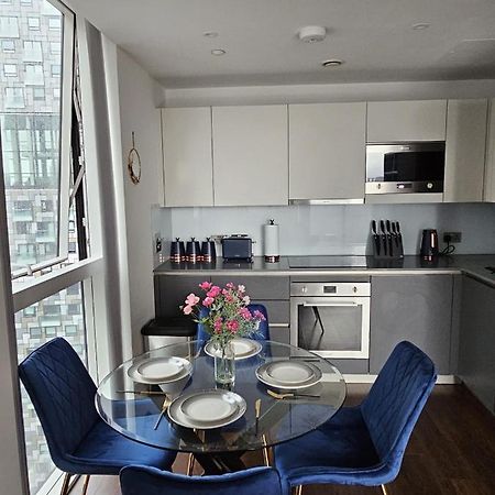 2 Bed Luxurious Apartments Canary Wharf London Eksteriør bilde