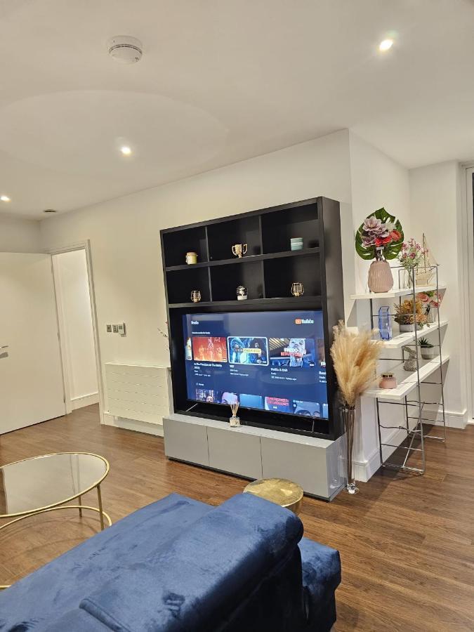 2 Bed Luxurious Apartments Canary Wharf London Eksteriør bilde