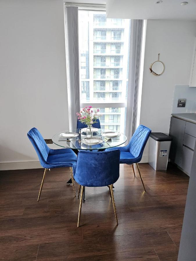 2 Bed Luxurious Apartments Canary Wharf London Eksteriør bilde