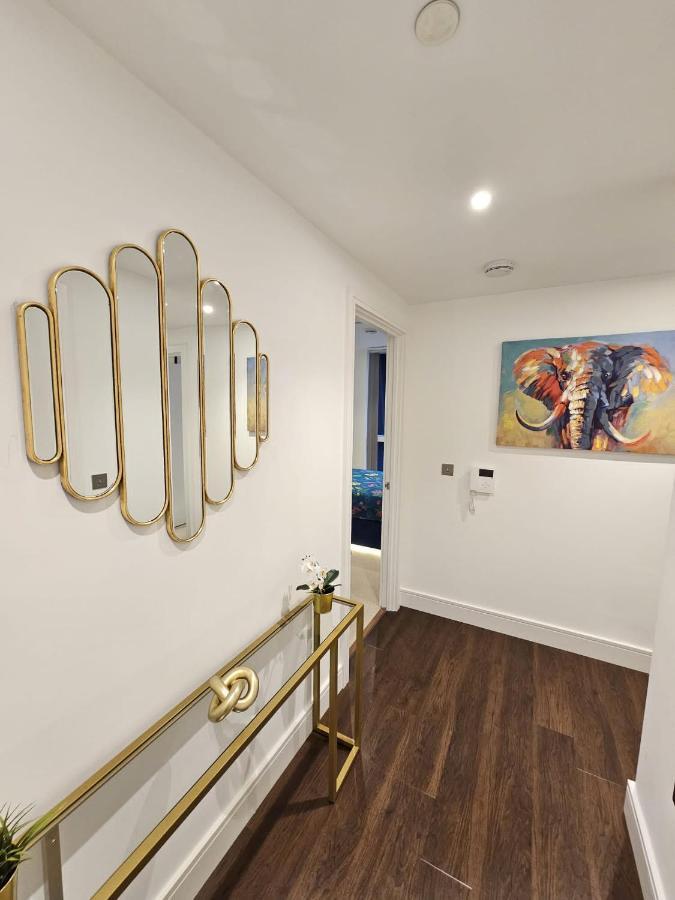 2 Bed Luxurious Apartments Canary Wharf London Eksteriør bilde